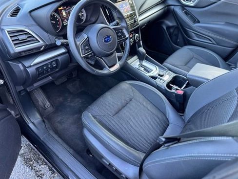 Used 2023 Subaru Forester Premium image 18