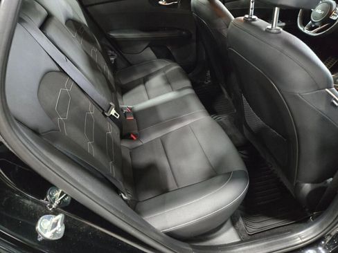 Used 2024 Kia Forte GT-Line image 11