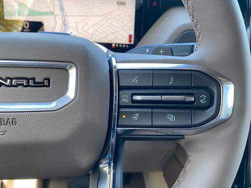 New 2026 GMC Yukon Denali w/ Denali Reserve Package image 27