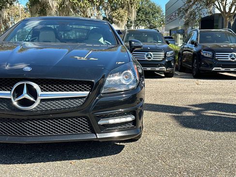 Used 2015 Mercedes-Benz SLK 250 image 9
