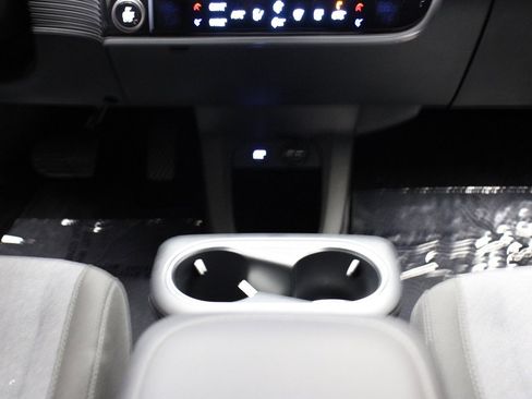 Used 2024 Hyundai Ioniq 5 SEL image 33