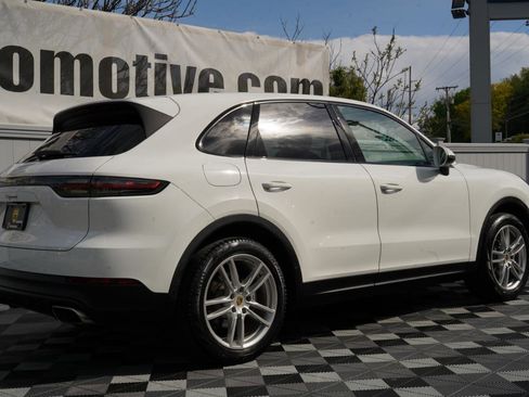 Used 2020 Porsche Cayenne AWD/4WD image 6