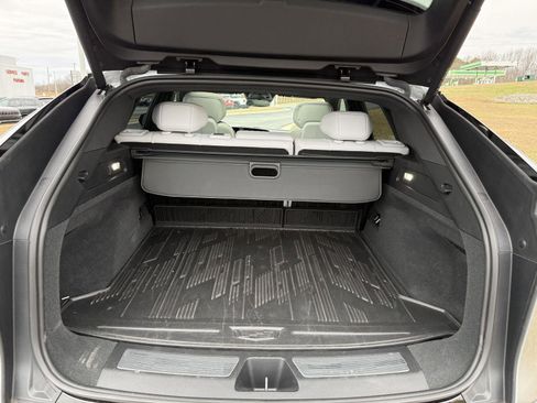 Certified 2024 Cadillac Lyriq Luxury image 21