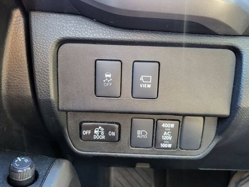 Used 2020 Toyota Tacoma Limited RWD image 36