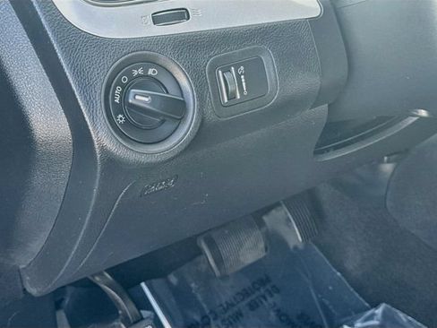 Used 2018 Dodge Journey SE FWD image 10