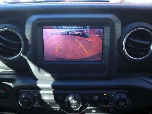 Used 2020 Jeep Wrangler Unlimited Rubicon w/ Quick Order Package 28Y Recon image 16