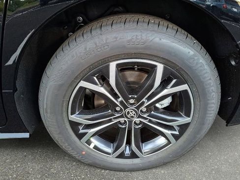 New 2026 Toyota Sienna Platinum AWD/4WD image 5