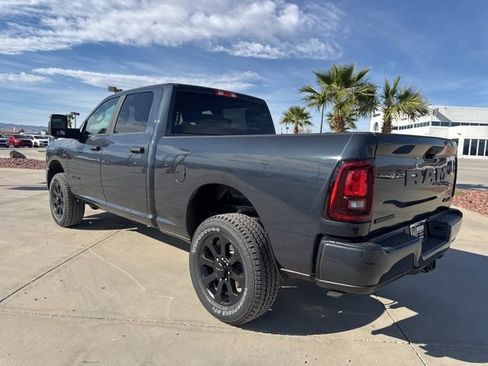 New 2026 RAM 2500 Big Horn AWD/4WD image 3