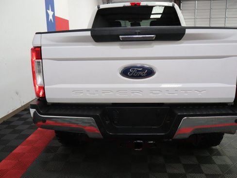 Used 2019 Ford F250 XLT w/ XLT Premium Package AWD/4WD image 26