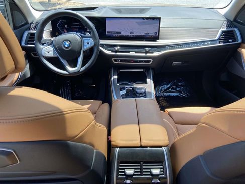 Used 2024 BMW X7 xDrive40i AWD/4WD image 17