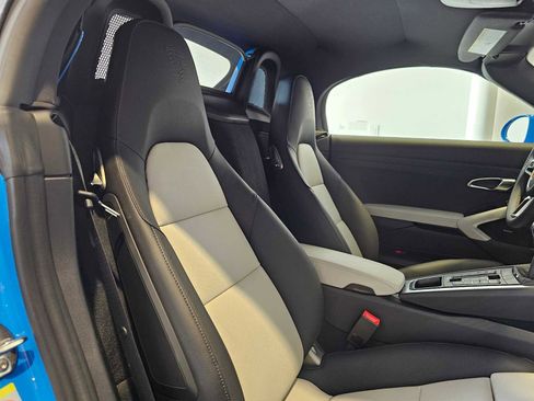 New 2025 Porsche 718 Boxster S image 16