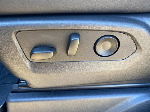 Used 2025 Chevrolet Silverado 1500 ZR2 w/ Technology Package image 23