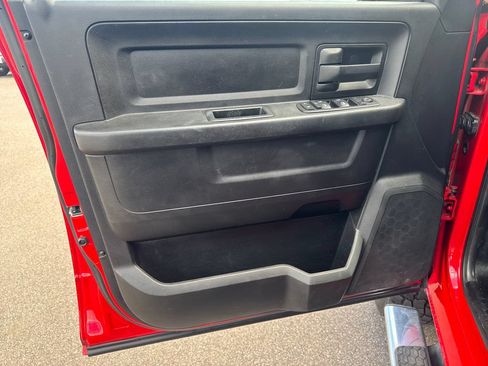 Used 2015 RAM 2500 Tradesman w/ Chrome Appearance Group AWD/4WD image 10