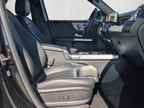Certified 2022 Mercedes-Benz GLB 250 image 21