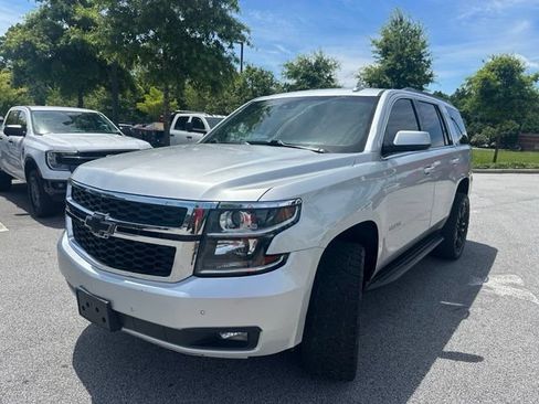 Used 2020 Chevrolet Tahoe LT w/ Luxury Package AWD/4WD image 2