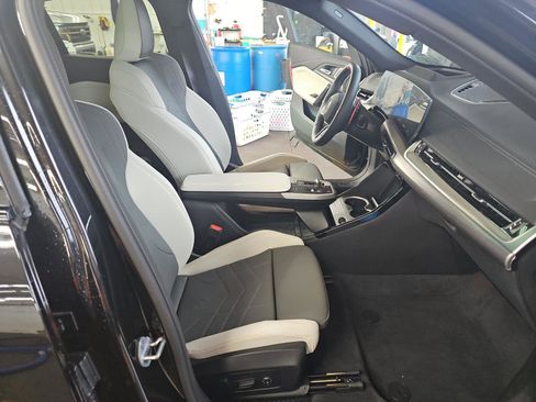Used 2025 BMW X2 M35i w/ Premium Package AWD/4WD image 8