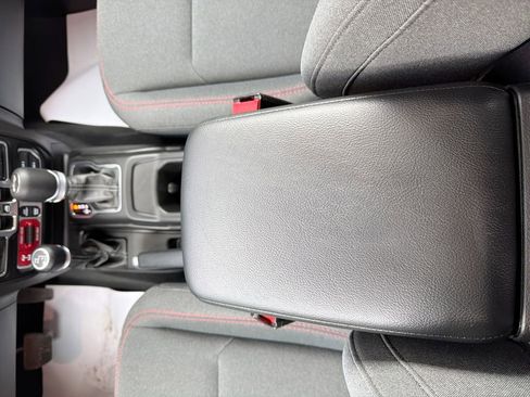 Used 2026 Jeep Wrangler Unlimited Rubicon image 31