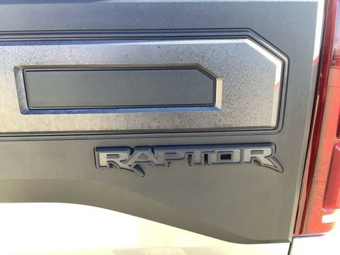 Used 2019 Ford F150 Raptor w/ Equipment Group 802A Luxury image 10