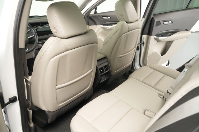 Used 2023 Cadillac XT4 Premium Luxury AWD/4WD image 46