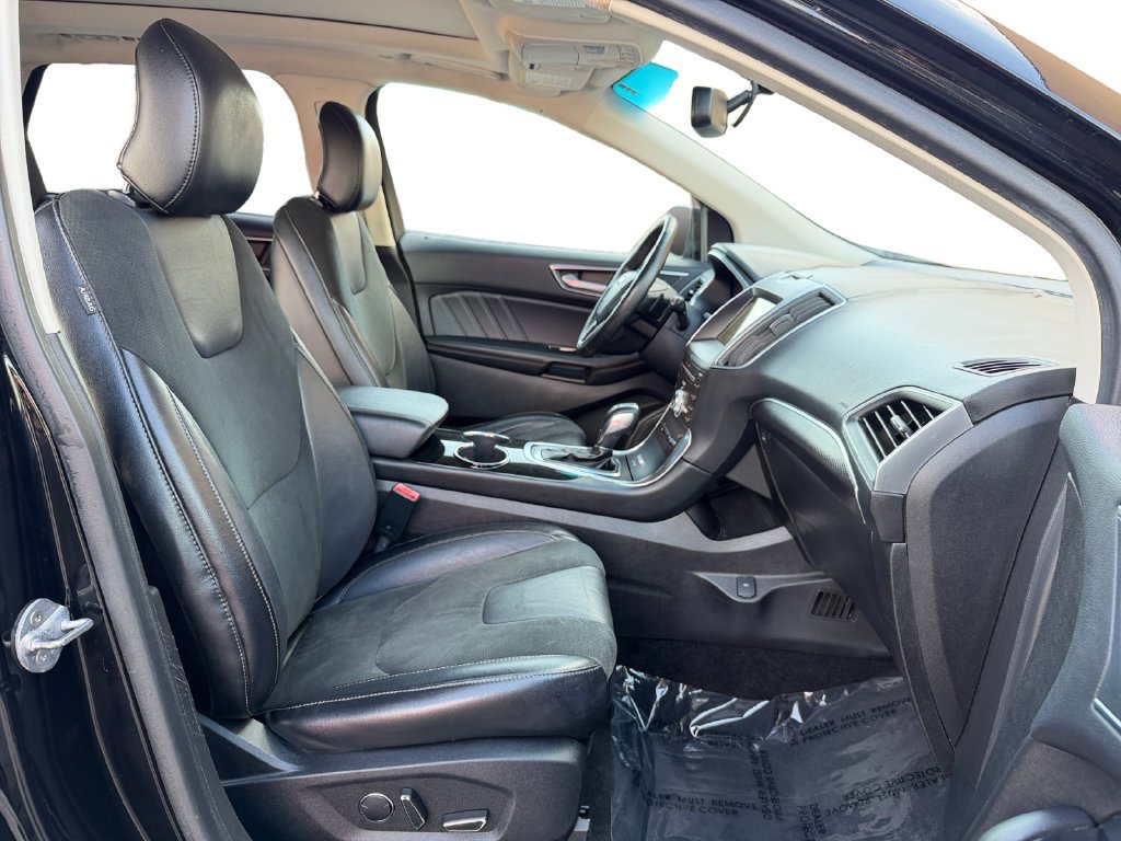 Used 2017 Ford Edge Sport w/ Technology Package AWD/4WD image 18