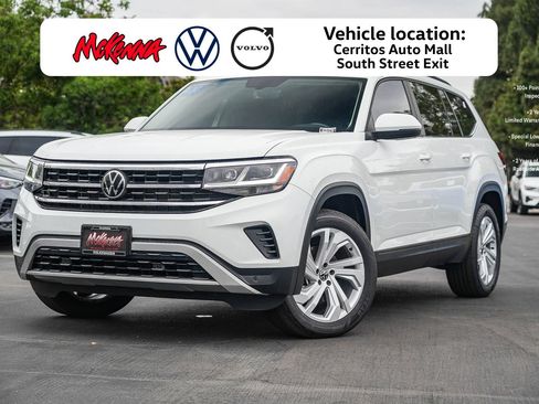 Certified 2023 Volkswagen Atlas SE FWD image 1