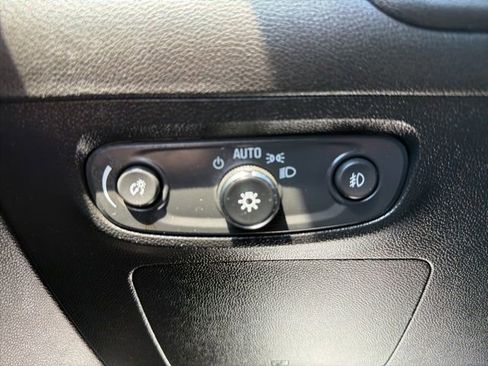 Used 2023 Buick Encore GX Preferred FWD image 30