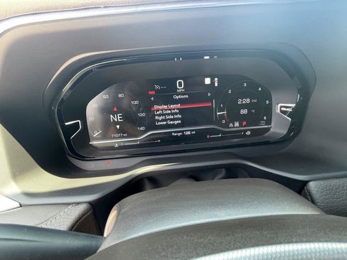Used 2022 GMC Yukon Denali AWD/4WD image 19
