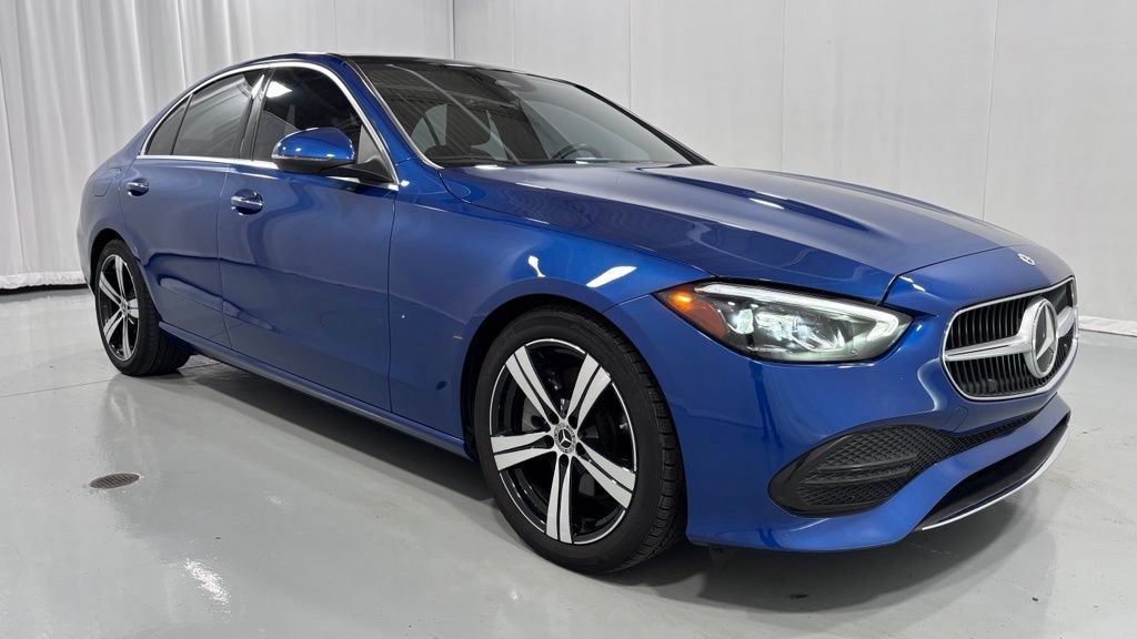 Used 2023 Mercedes-Benz C 300 4MATIC Sedan image 4
