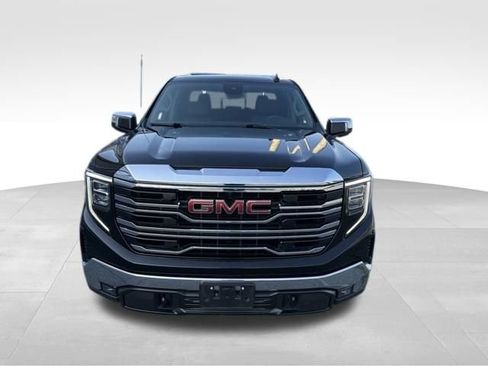 Used 2023 GMC Sierra 1500 SLT w/ SLT Premium Package AWD/4WD image 3