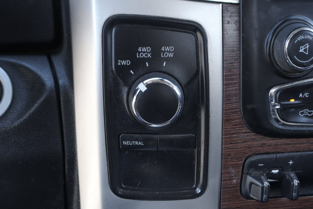 Used 2017 RAM 2500 Laramie w/ Sport Appearance Group AWD/4WD image 35