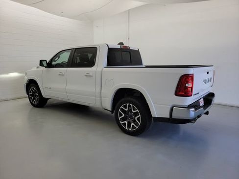 Used 2025 RAM 1500 Laramie AWD/4WD image 7