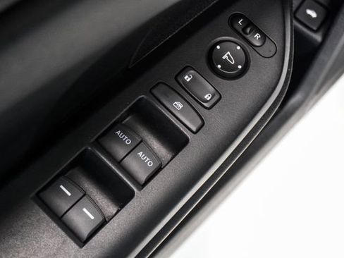 Used 2020 Honda Civic Sport image 22