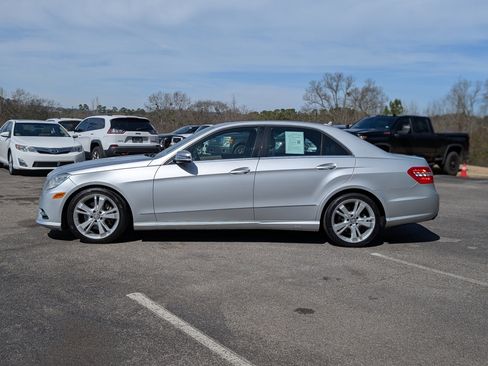 Used 2013 Mercedes-Benz E 350 Sedan image 6