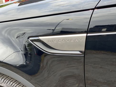 Used 2019 Land Rover Discovery SE AWD/4WD image 10