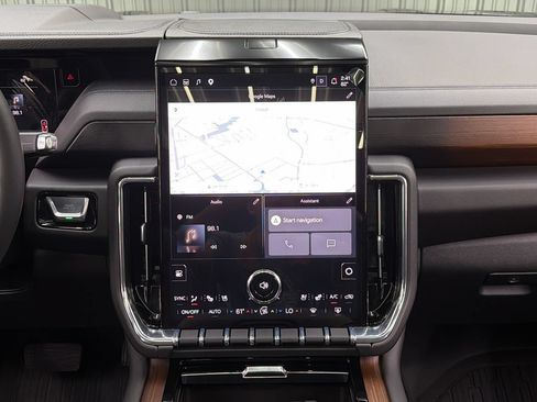 Used 2026 GMC Yukon Denali w/ Sun & Power Step Package AWD/4WD image 27