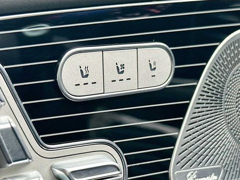 Used 2025 Mercedes-Benz Maybach GLS 600 4MATIC image 21