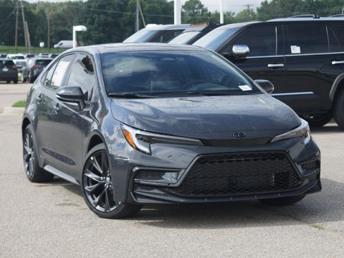 Used 2026 Toyota Corolla XSE FWD image 29