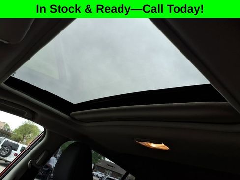 Certified 2025 Subaru Crosstrek 2.0i Premium AWD/4WD image 10