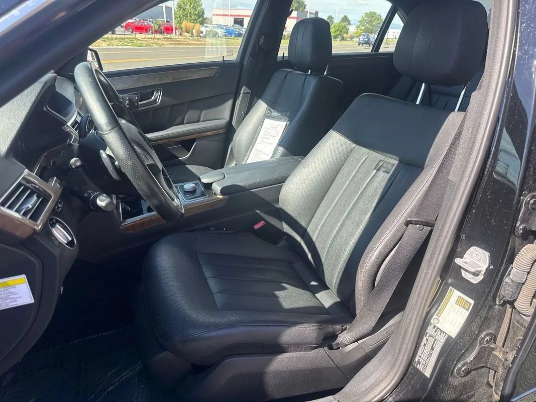 Used 2011 Mercedes-Benz E 550 4MATIC Sedan w/ Premium 2 Pkg image 10