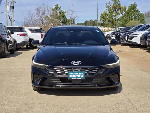 New 2026 Hyundai Elantra SEL Sport Premium FWD image 2