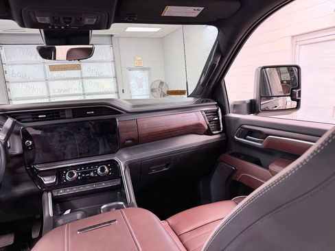 Used 2026 GMC Sierra 2500 Denali Ultimate w/ Max Trailering Package AWD/4WD image 32