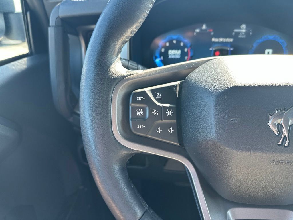 Used 2025 Ford Bronco Outer Banks AWD/4WD image 22