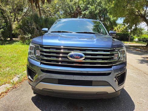 Used 2020 Ford Expedition XLT w/ Equipment Group 202A RWD image 2