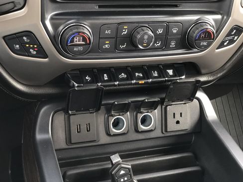 Used 2019 GMC Sierra 3500 Denali w/ Duramax Plus Package image 22