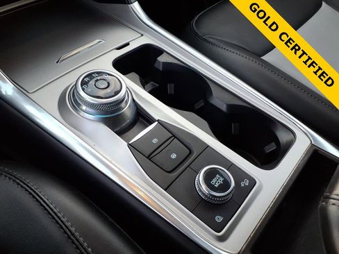 Certified 2022 Ford Explorer XLT w/ Equipment Group 202A image 20