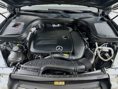 Used 2020 Mercedes-Benz GLC 300 4MATIC image 33