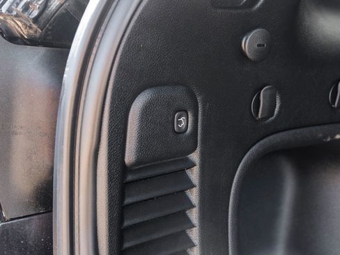 Used 2022 Jeep Grand Cherokee Laredo X RWD image 63