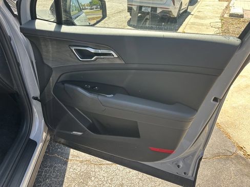 Used 2025 Kia Sportage X-Pro image 17