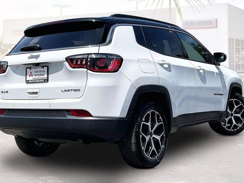 Used 2025 Jeep Compass Limited AWD/4WD image 33