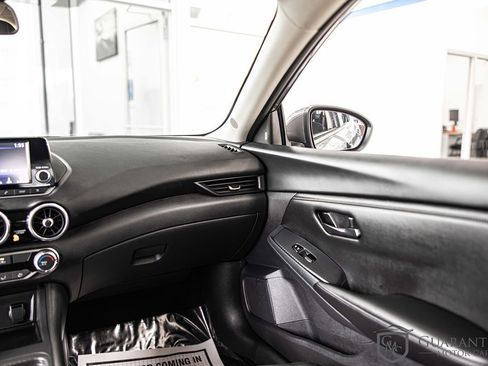 Used 2025 Nissan Sentra S FWD image 35